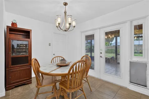 5010 Stolls Avenue Tampa FL 33615