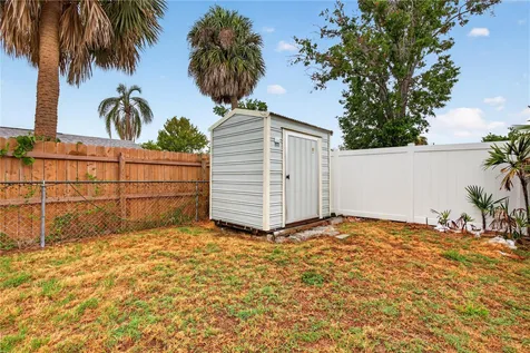 5010 Stolls Avenue Tampa FL 33615