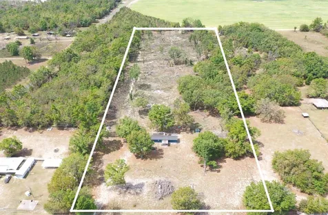 7457 NE Highway 349 Old Town FL 32680