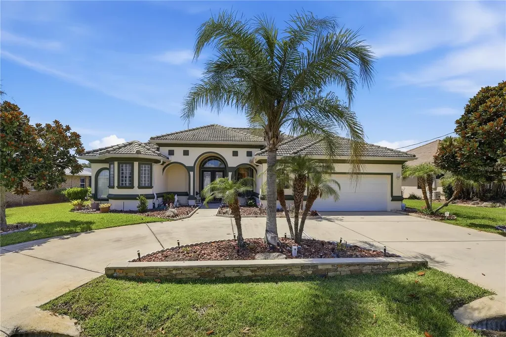 15 Fleming Court Palm Coast FL 32137