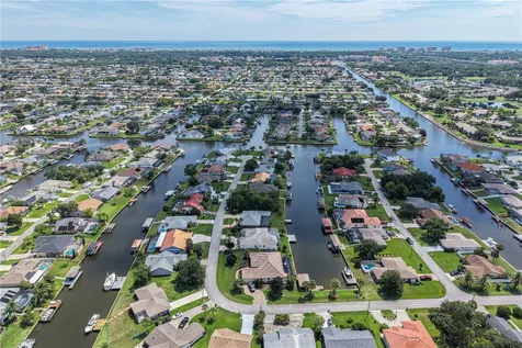 15 Fleming Court Palm Coast FL 32137