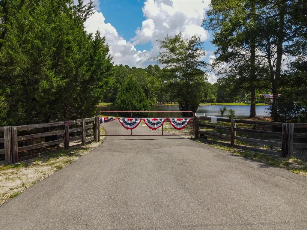 153897 County Road 108 Yulee FL 32097