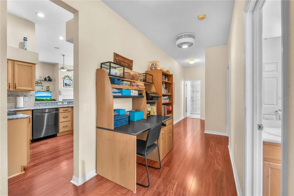 2219 Longmore Circle Valrico FL 33596