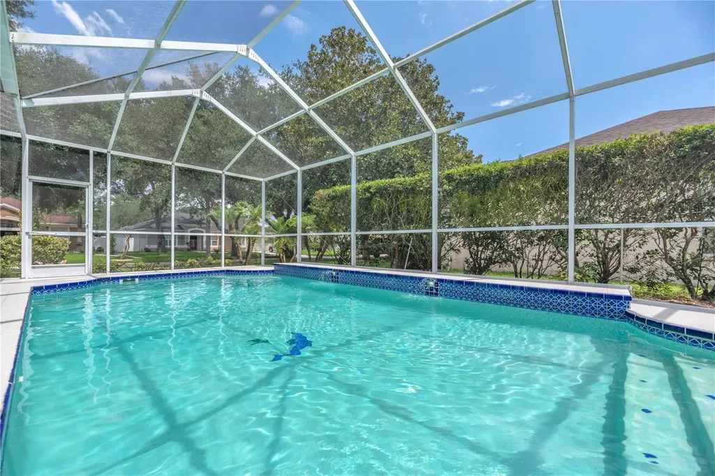 2219 Longmore Circle Valrico FL 33596