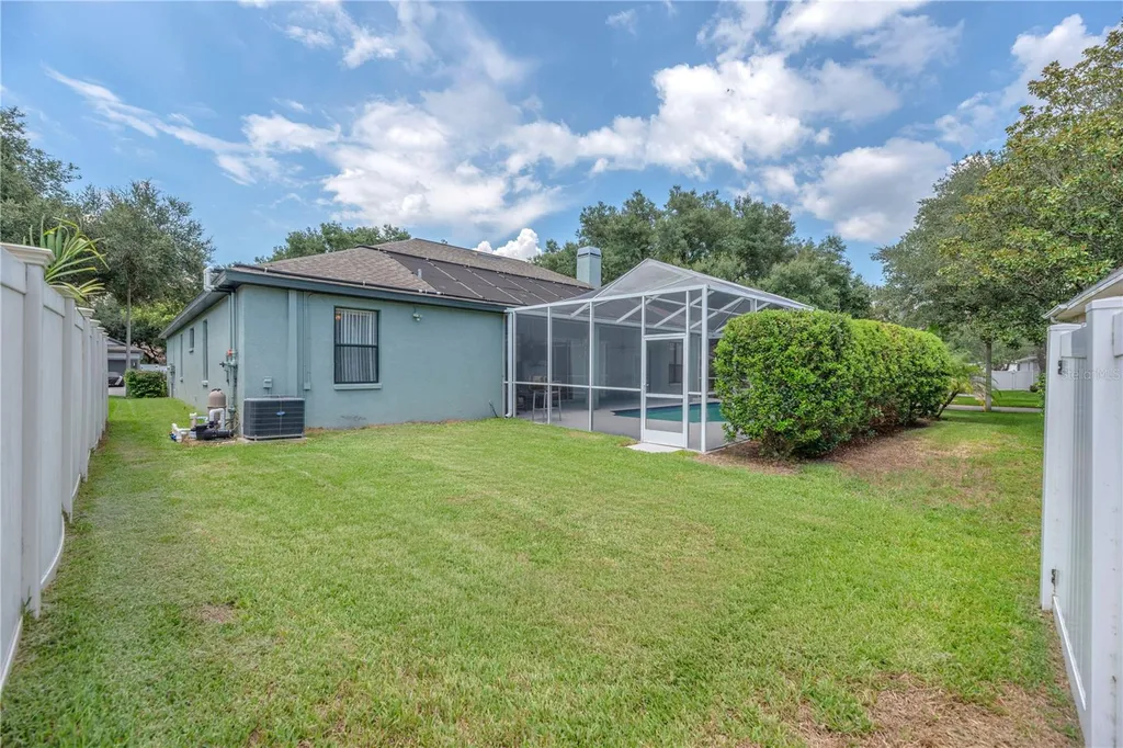 2219 Longmore Circle Valrico FL 33596