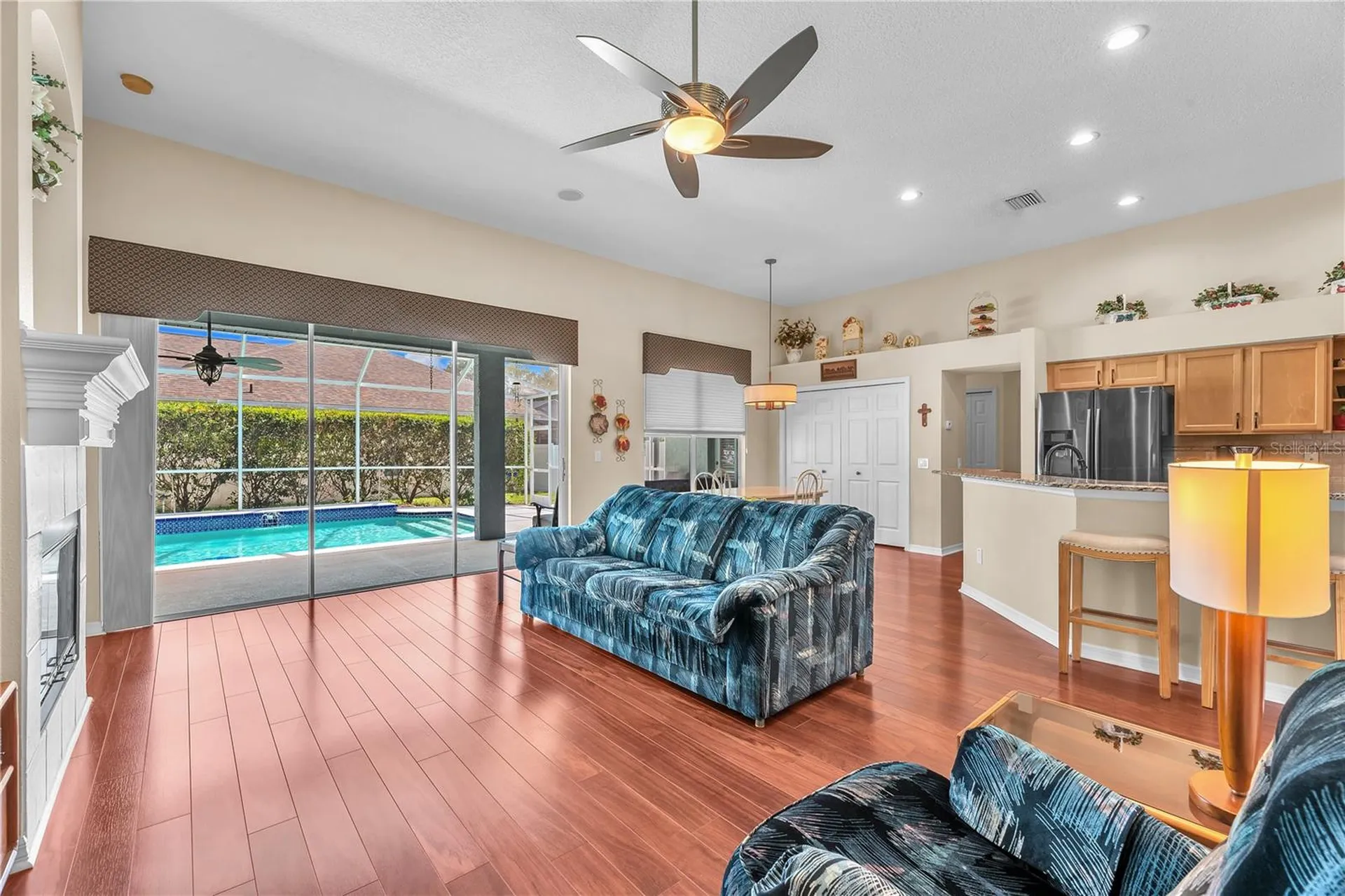 2219 Longmore Circle Valrico FL 33596