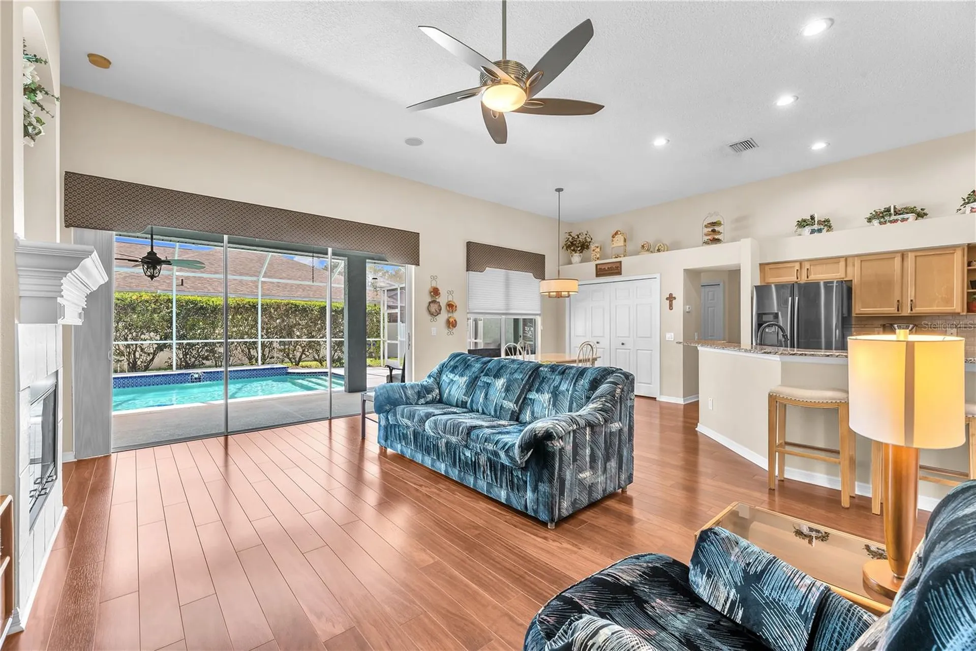 2219 Longmore Circle Valrico FL 33596
