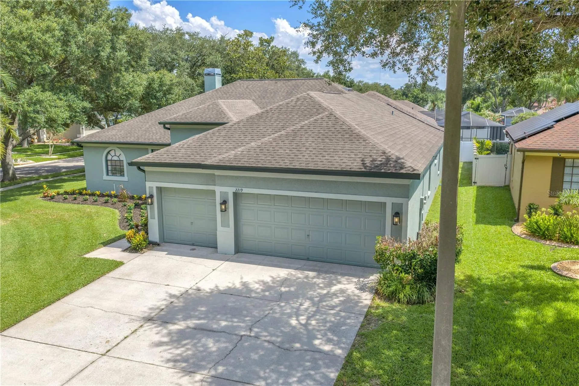 2219 Longmore Circle Valrico FL 33596