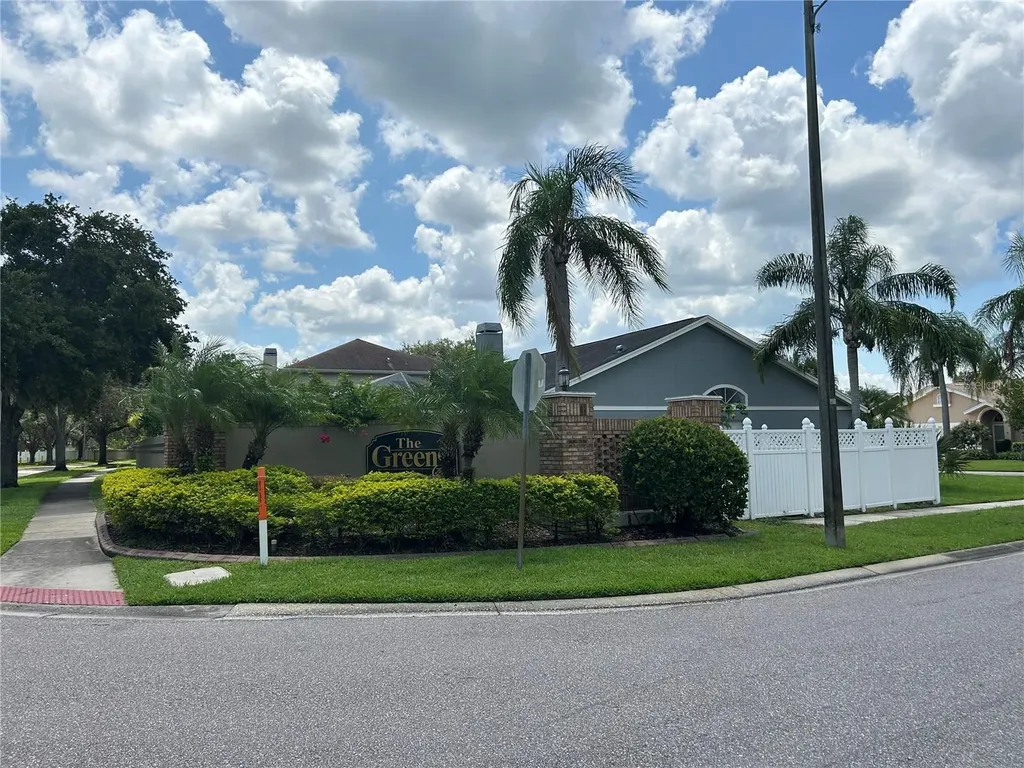 11417 Glenmont Drive Tampa FL 33635