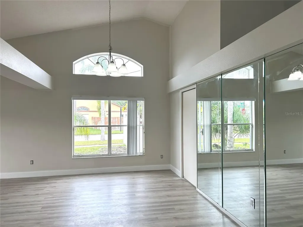 11417 Glenmont Drive Tampa FL 33635