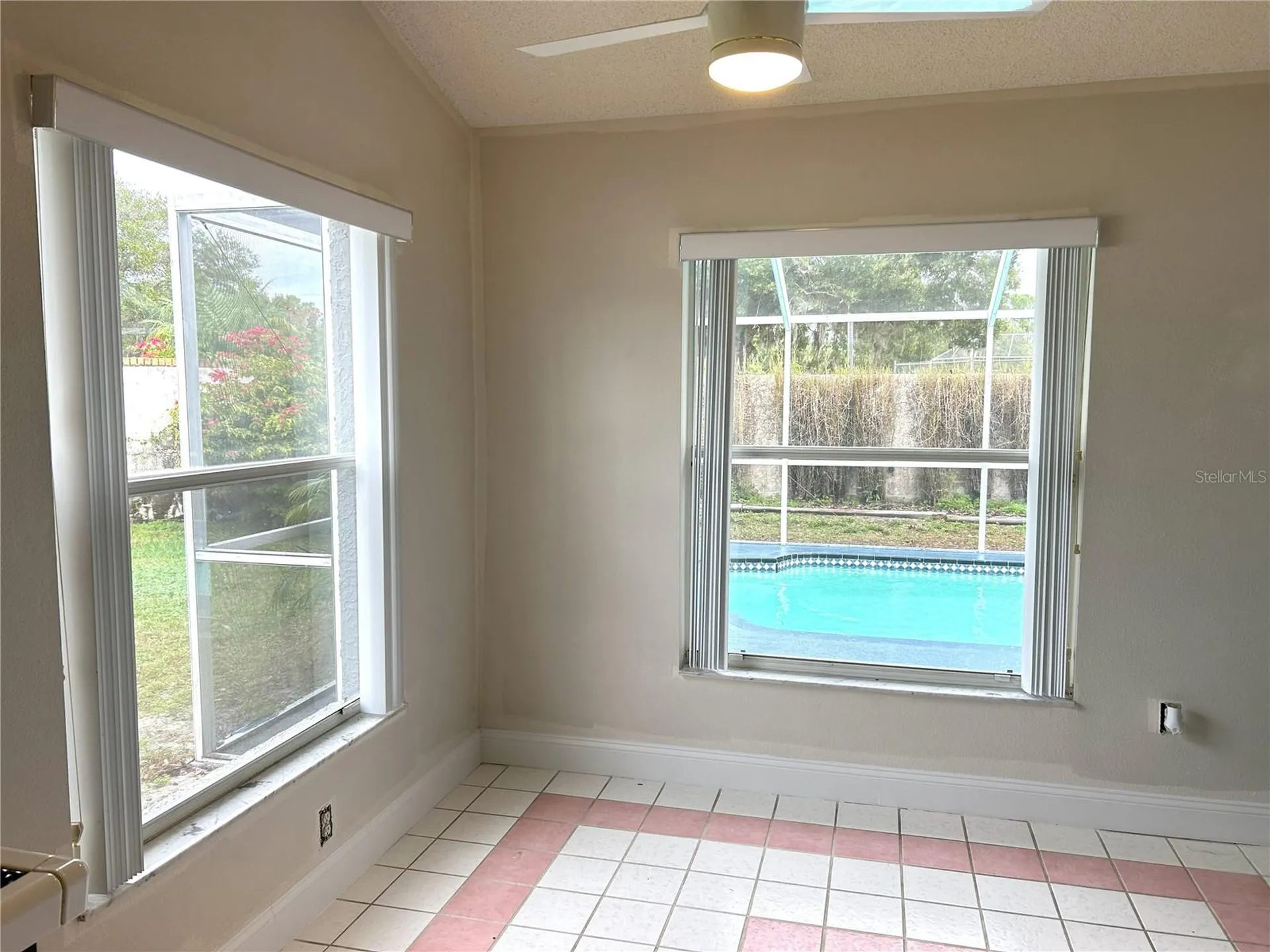 11417 Glenmont Drive Tampa FL 33635