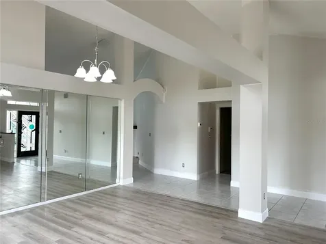 11417 Glenmont Drive Tampa FL 33635