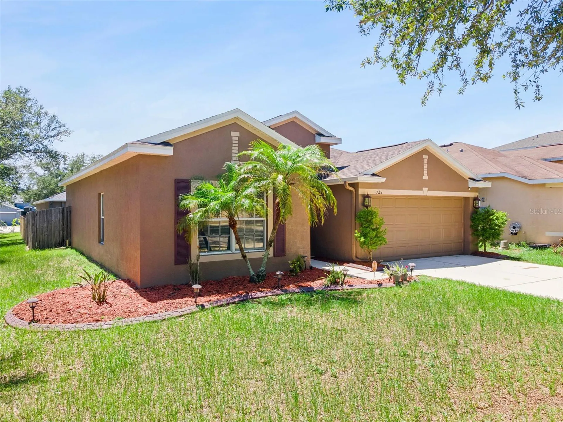 725 Star Pointe Drive Seffner FL 33584