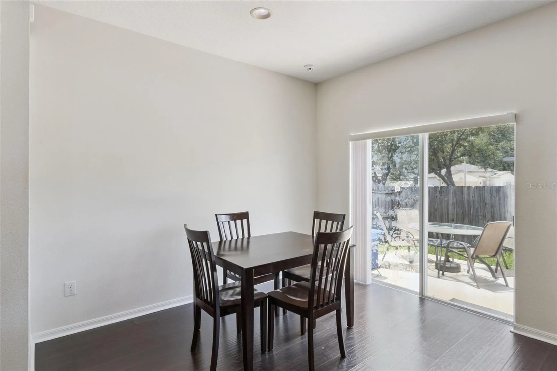 725 Star Pointe Drive Seffner FL 33584