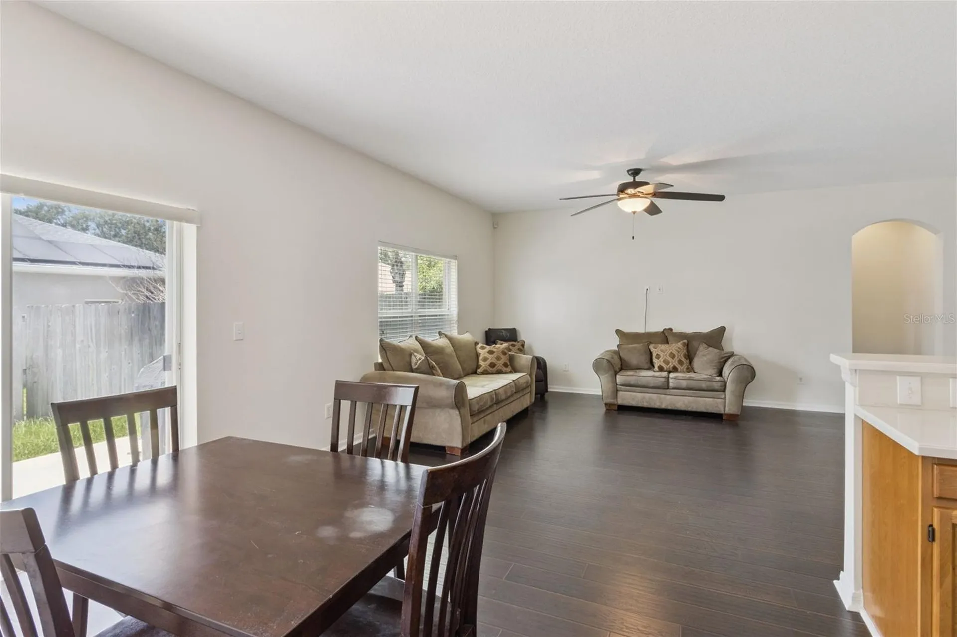 725 Star Pointe Drive Seffner FL 33584