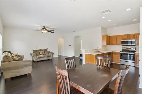 725 Star Pointe Drive Seffner FL 33584