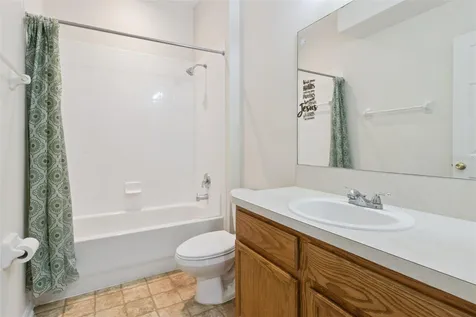 725 Star Pointe Drive Seffner FL 33584