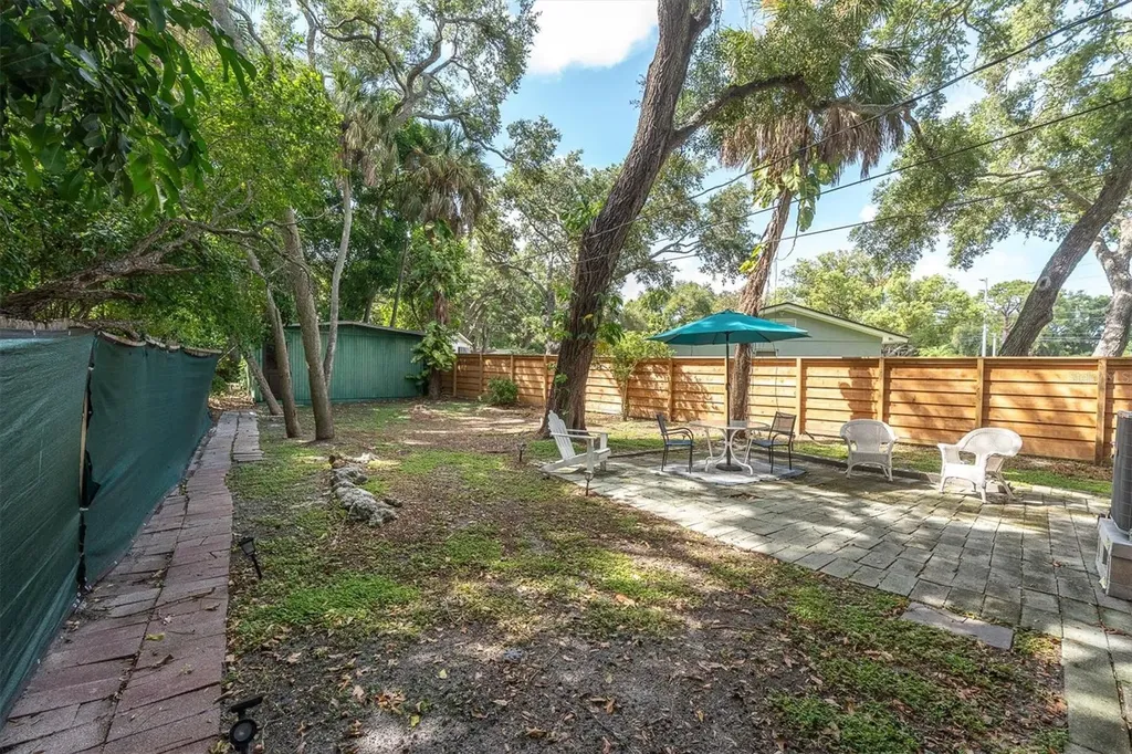 2925 Park Street N St Petersburg FL 33710