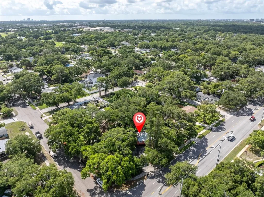 2925 Park Street N St Petersburg FL 33710