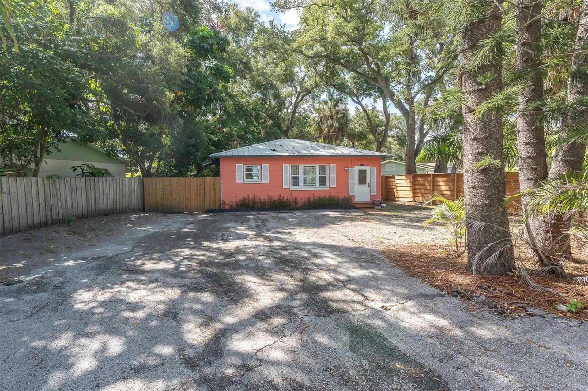 2925 Park Street N St Petersburg FL 33710