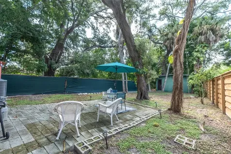 2925 Park Street N St Petersburg FL 33710