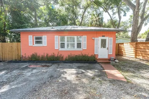 2925 Park Street N St Petersburg FL 33710