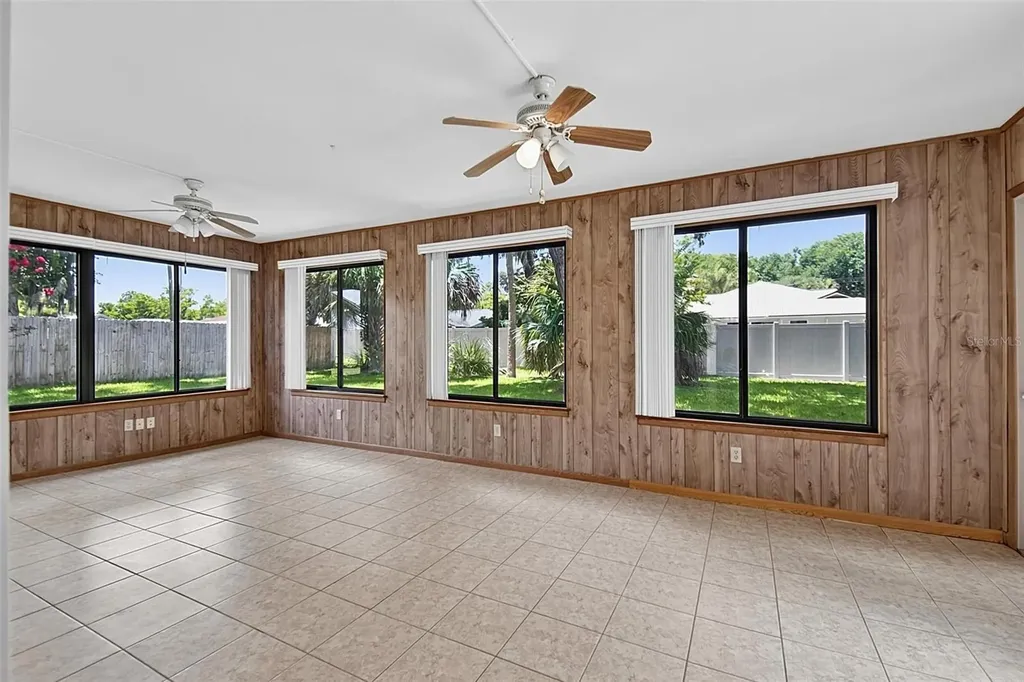52 Blakeport Lane Palm Coast FL 32137