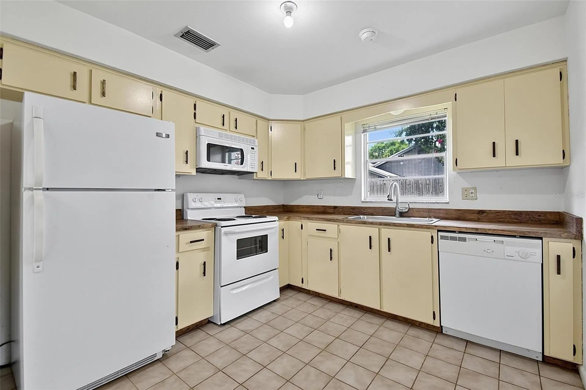 52 Blakeport Lane Palm Coast FL 32137