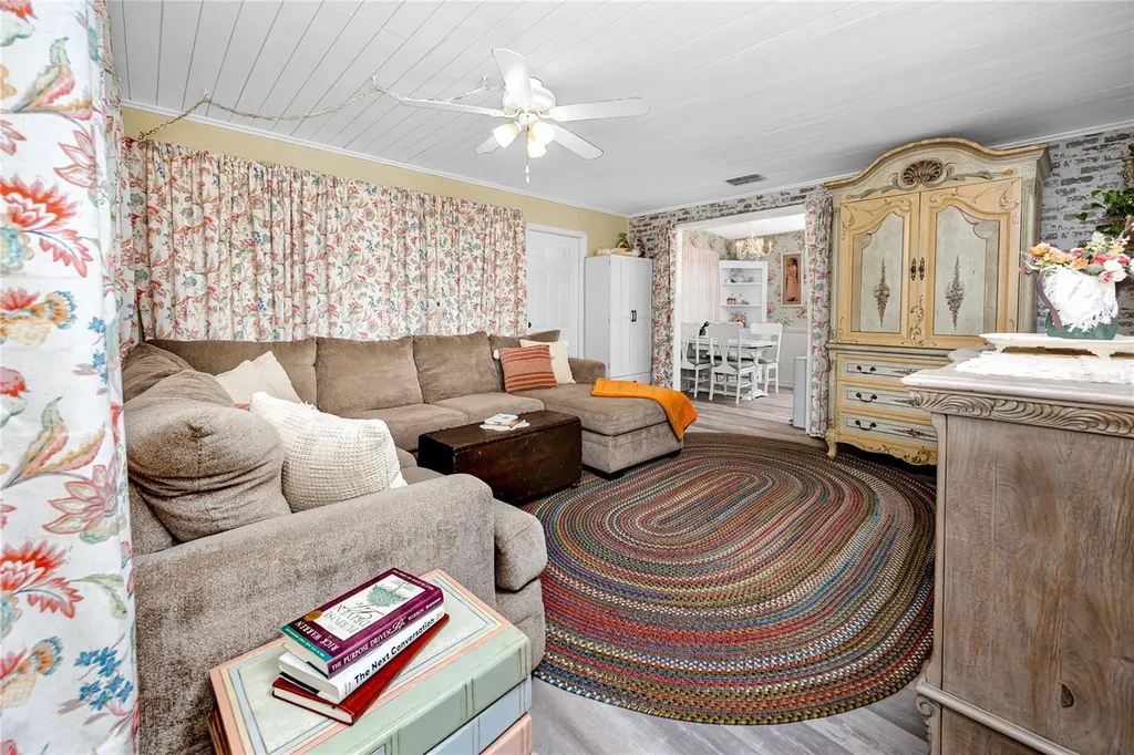 1212 Hull Street S Gulfport FL 33707