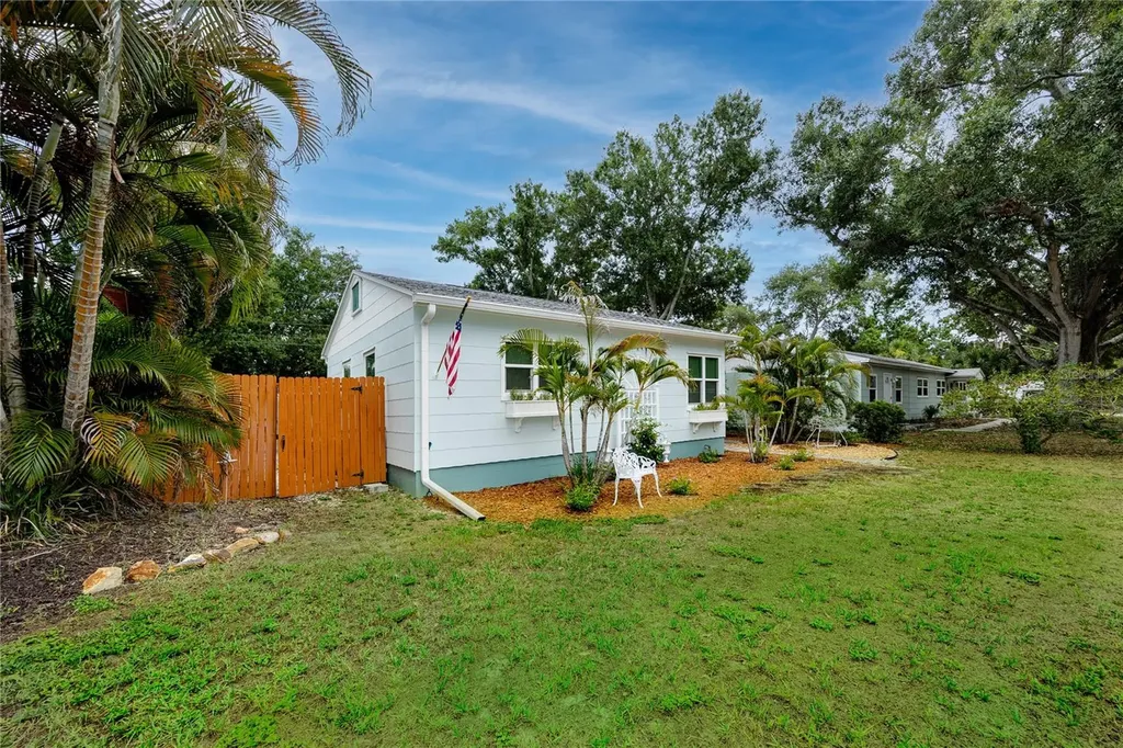 1212 Hull Street S Gulfport FL 33707