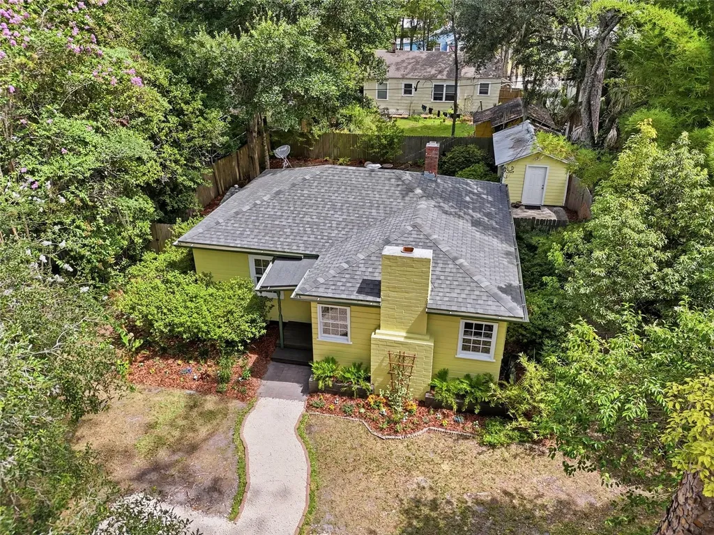 616 NW 8th Place Gainesville FL 32601