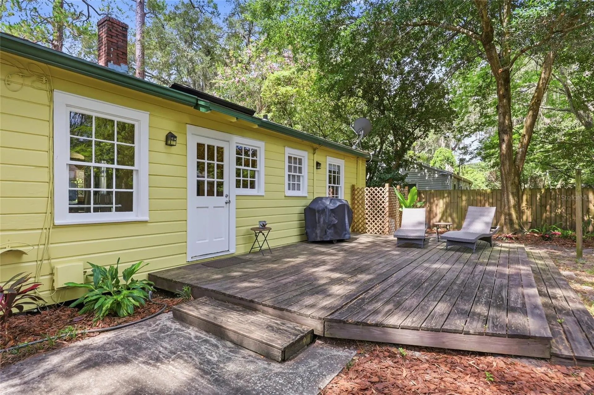 616 NW 8th Place Gainesville FL 32601