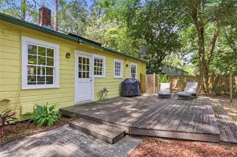 616 NW 8th Place Gainesville FL 32601