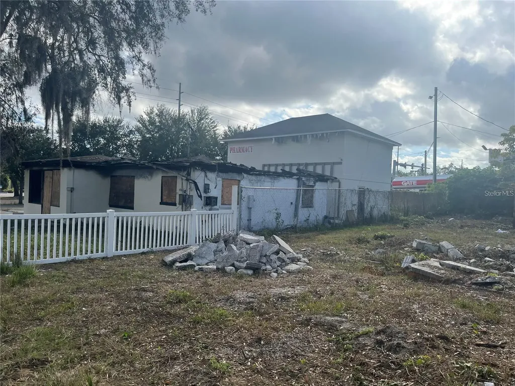 2111 E 93rd Avenue Tampa FL 33612