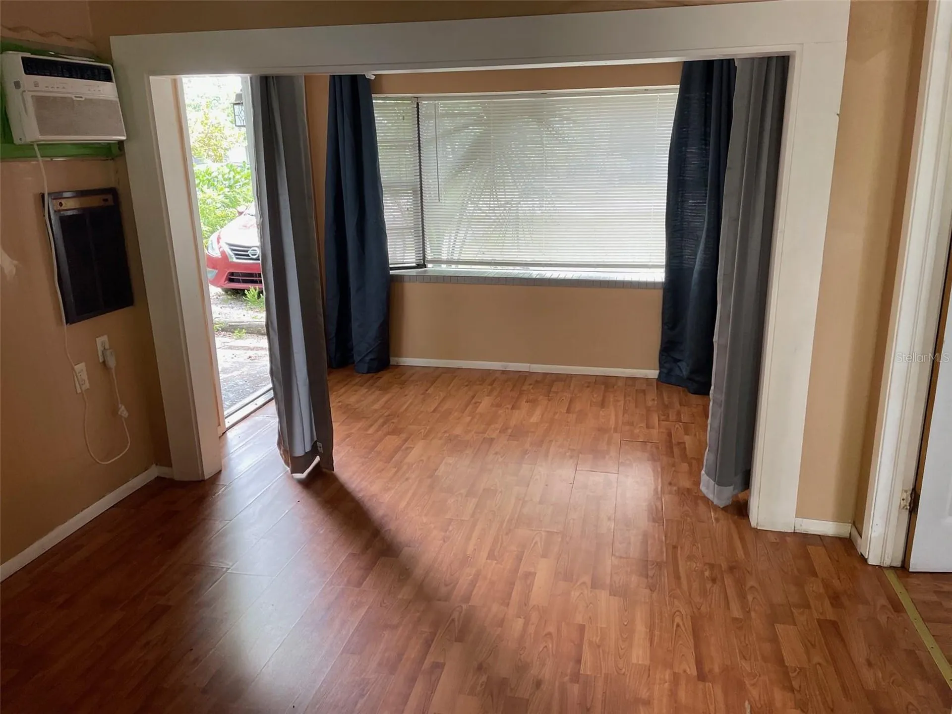 1661 27th Avenue N St Petersburg FL 33713