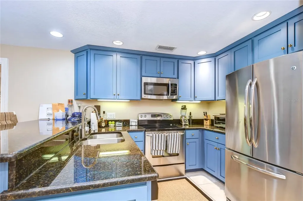 29300 Bay Hollow Drive Wesley Chapel FL 33543