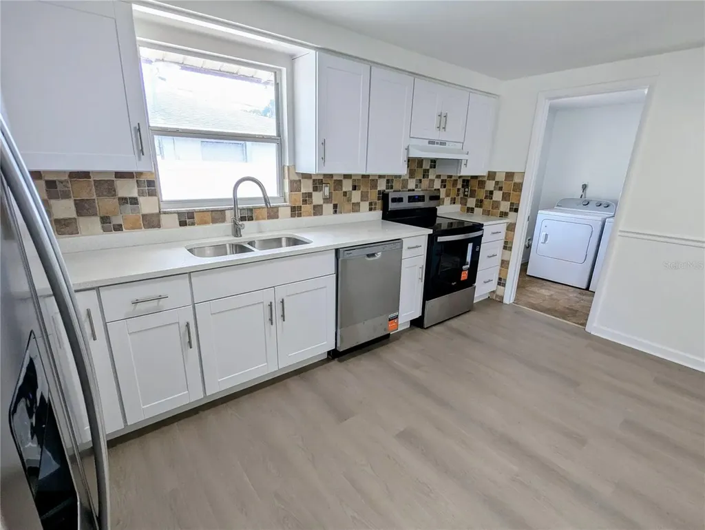 3718 53rd Avenue N St Petersburg FL 33714
