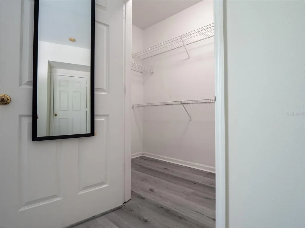 1203 Bay Club Circle Tampa FL 33607
