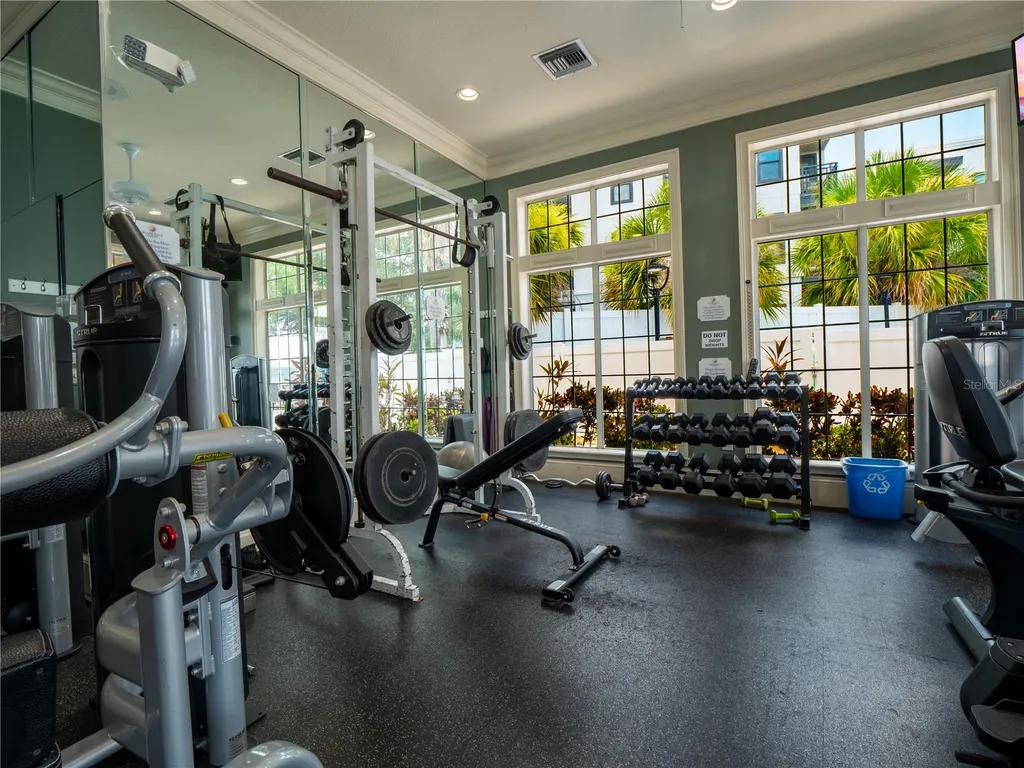 1203 Bay Club Circle Tampa FL 33607