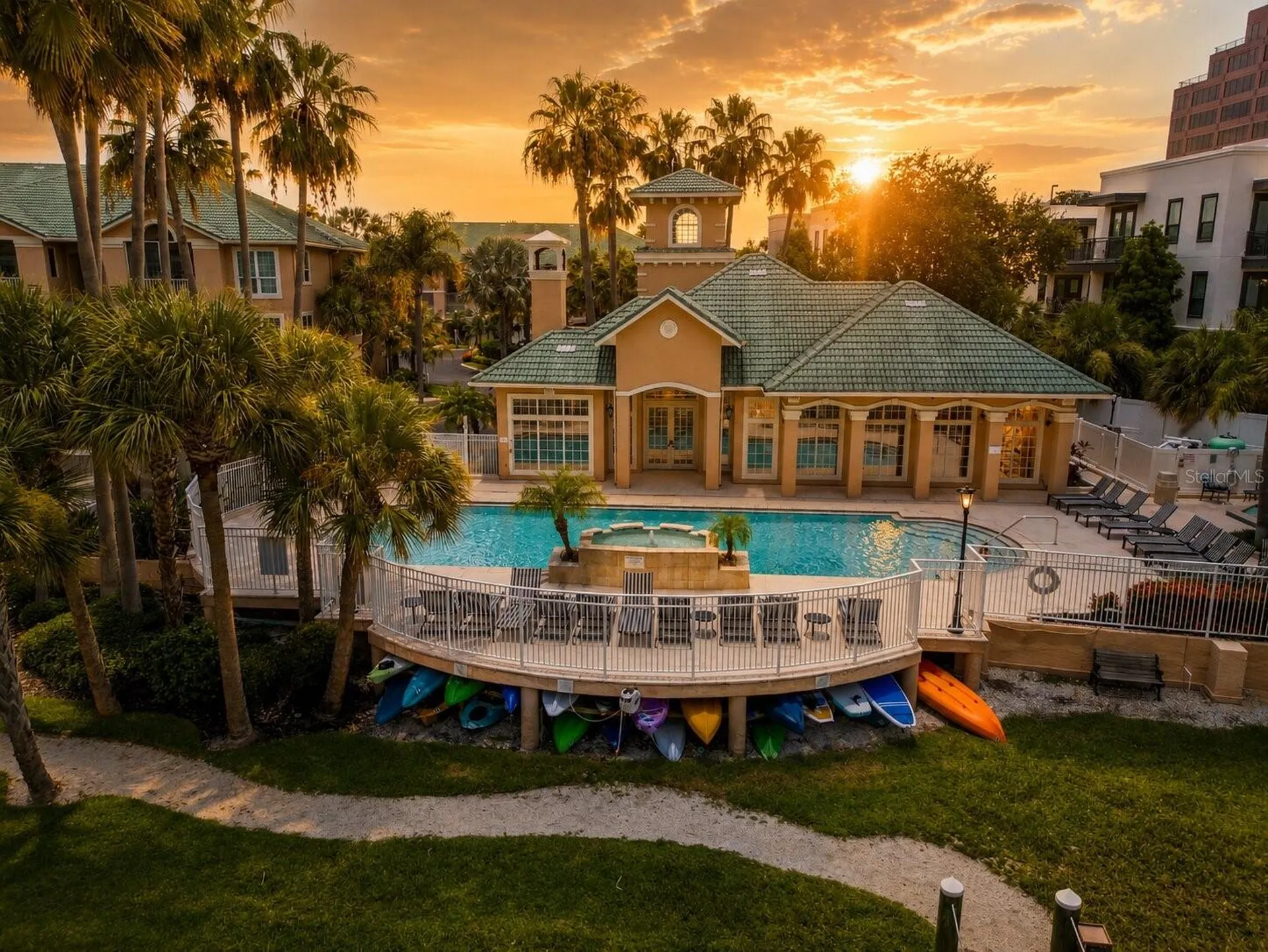 1203 Bay Club Circle Tampa FL 33607