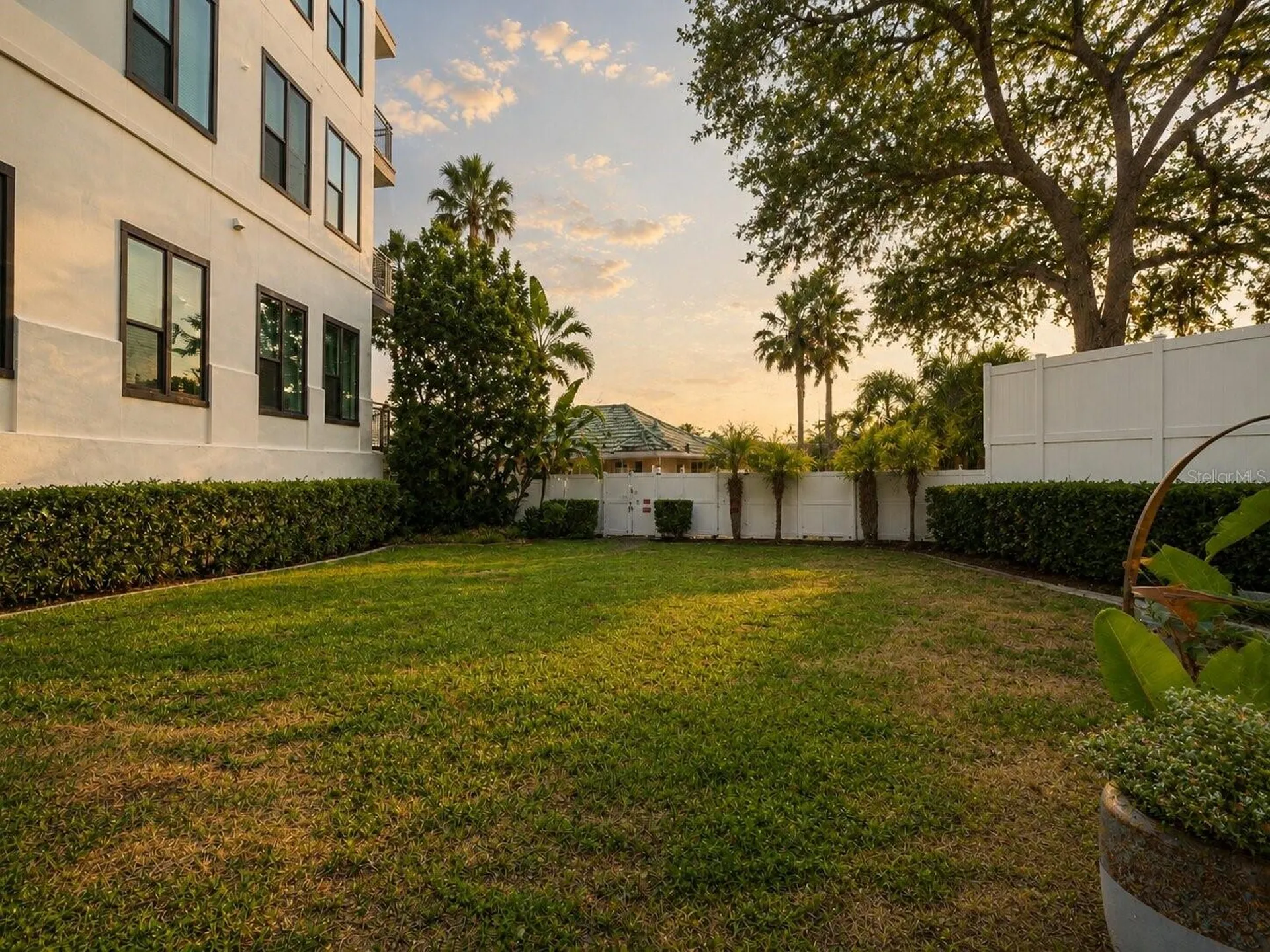 1203 Bay Club Circle Tampa FL 33607