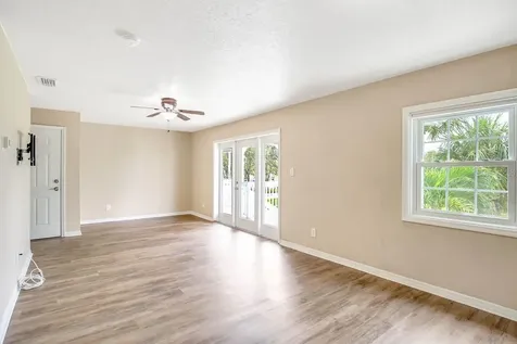 4995 Cobia Drive SE St Petersburg FL 33705