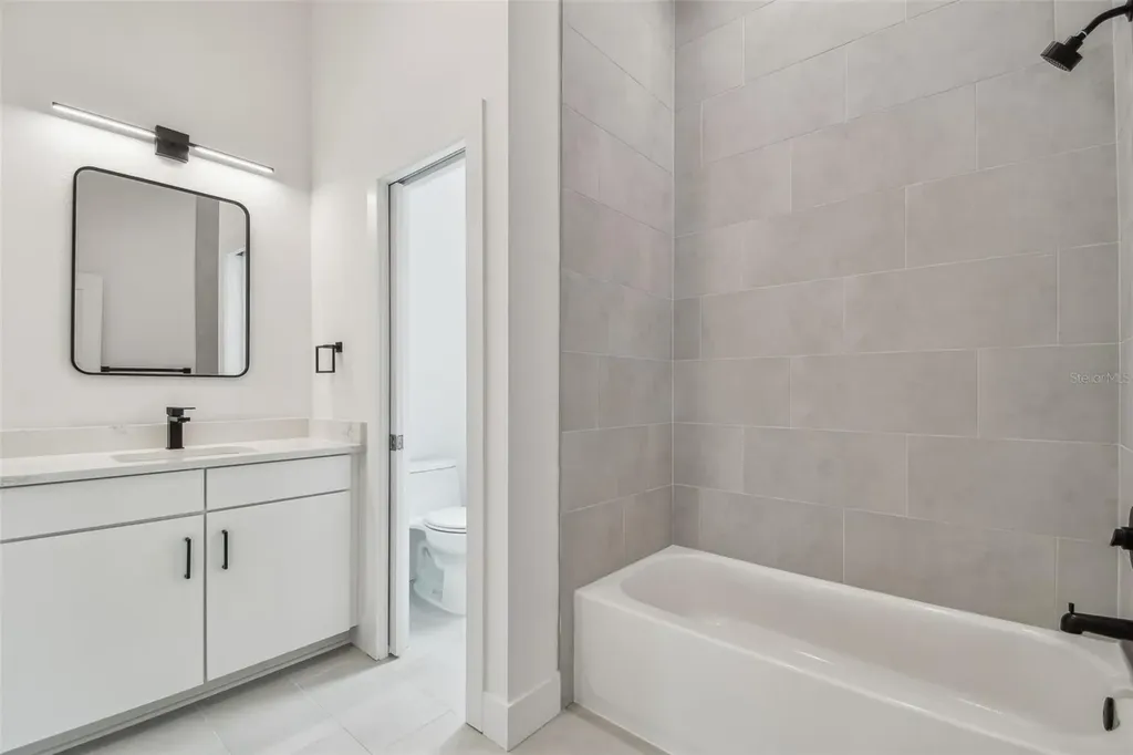 3826 Pompano Drive SE St Petersburg FL 33705