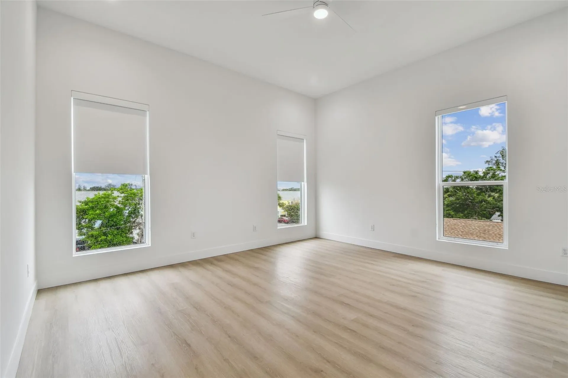 3826 Pompano Drive SE St Petersburg FL 33705
