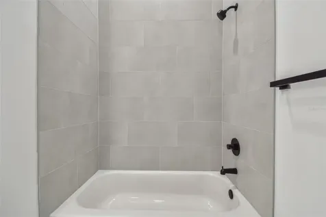 3826 Pompano Drive SE St Petersburg FL 33705