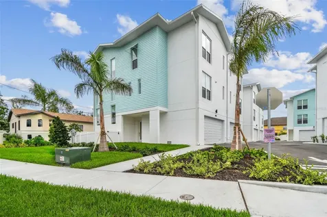 3826 Pompano Drive SE St Petersburg FL 33705