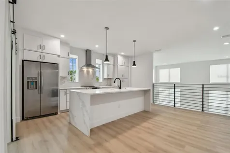 3826 Pompano Drive SE St Petersburg FL 33705