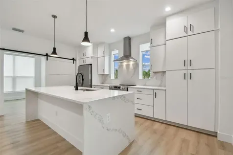 3826 Pompano Drive SE St Petersburg FL 33705