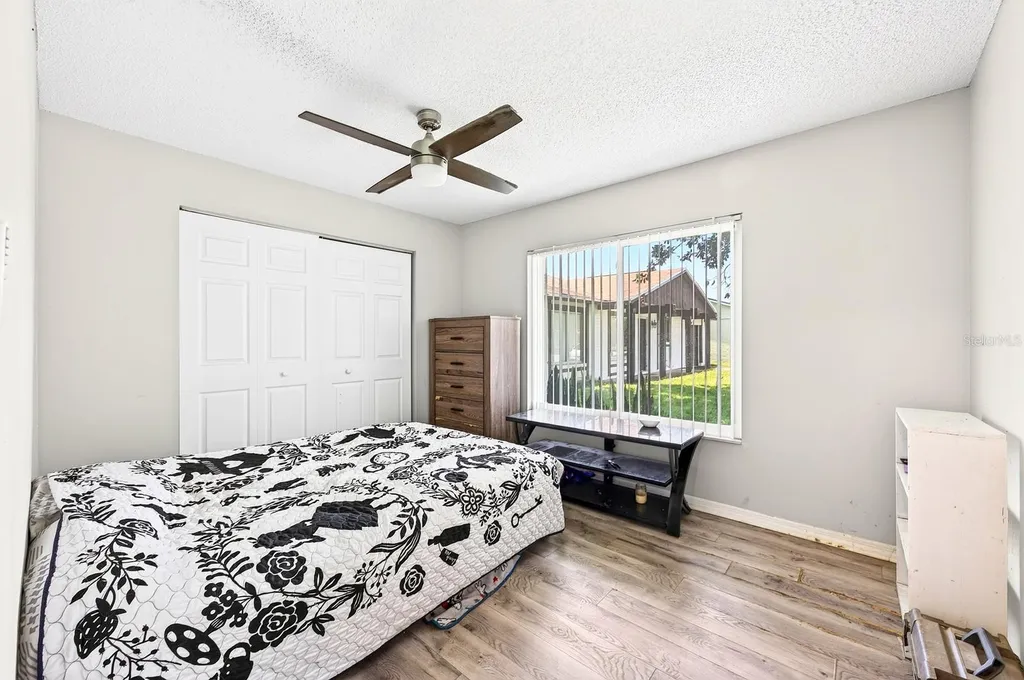 10330 Licorice Way Orlando FL 32821