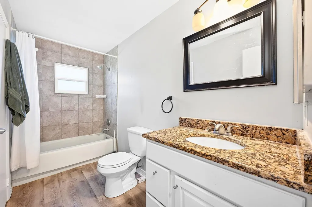 10330 Licorice Way Orlando FL 32821